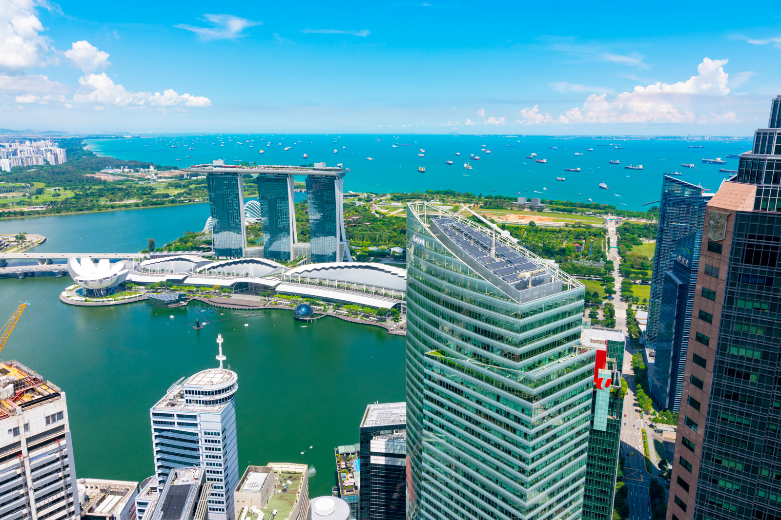 Read more about the article Ways to Save Money while Travelling to Singapore